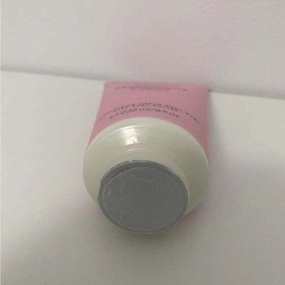 🔥VICTORIA'S SECRET Balance POMEGRANATE & LOTUS BALANCE CREAM WASH 8OZ NEW - Picture 3 of 3